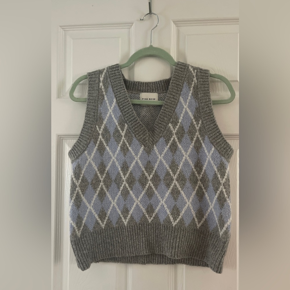 Pink Rose argyle sweater vest
